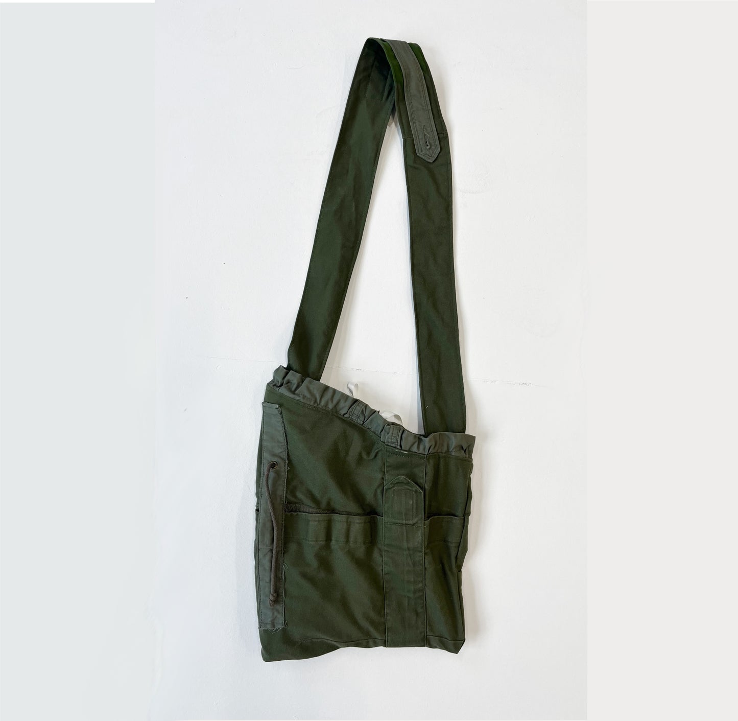 ARMY SURPLUS BAG #017