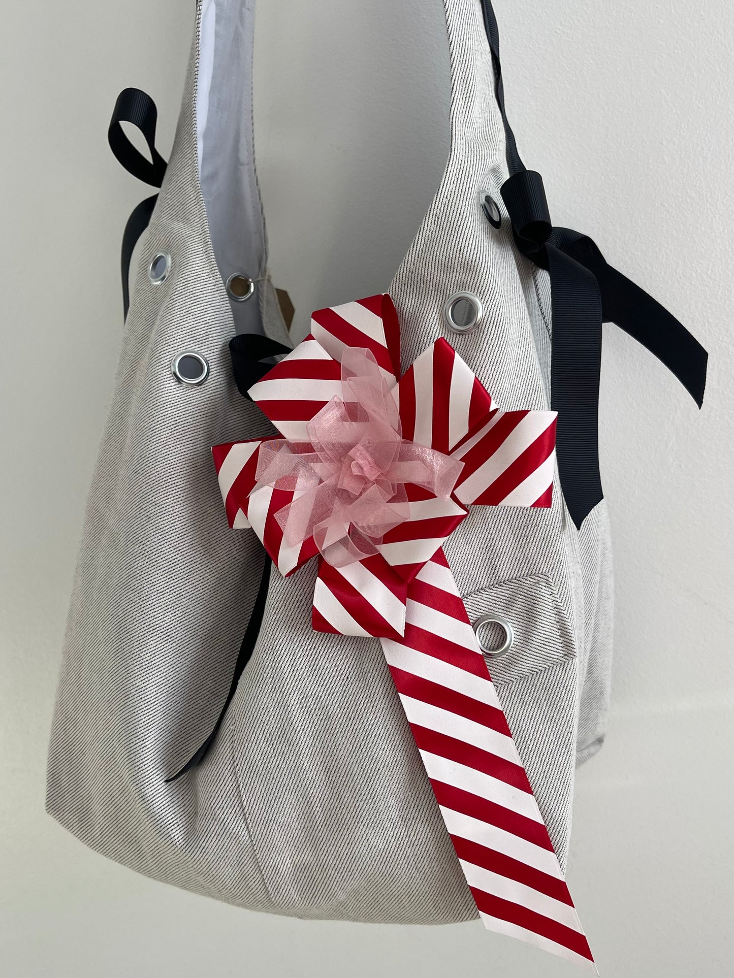 STRIPE AND ORGANZA ROSETTE BADGE