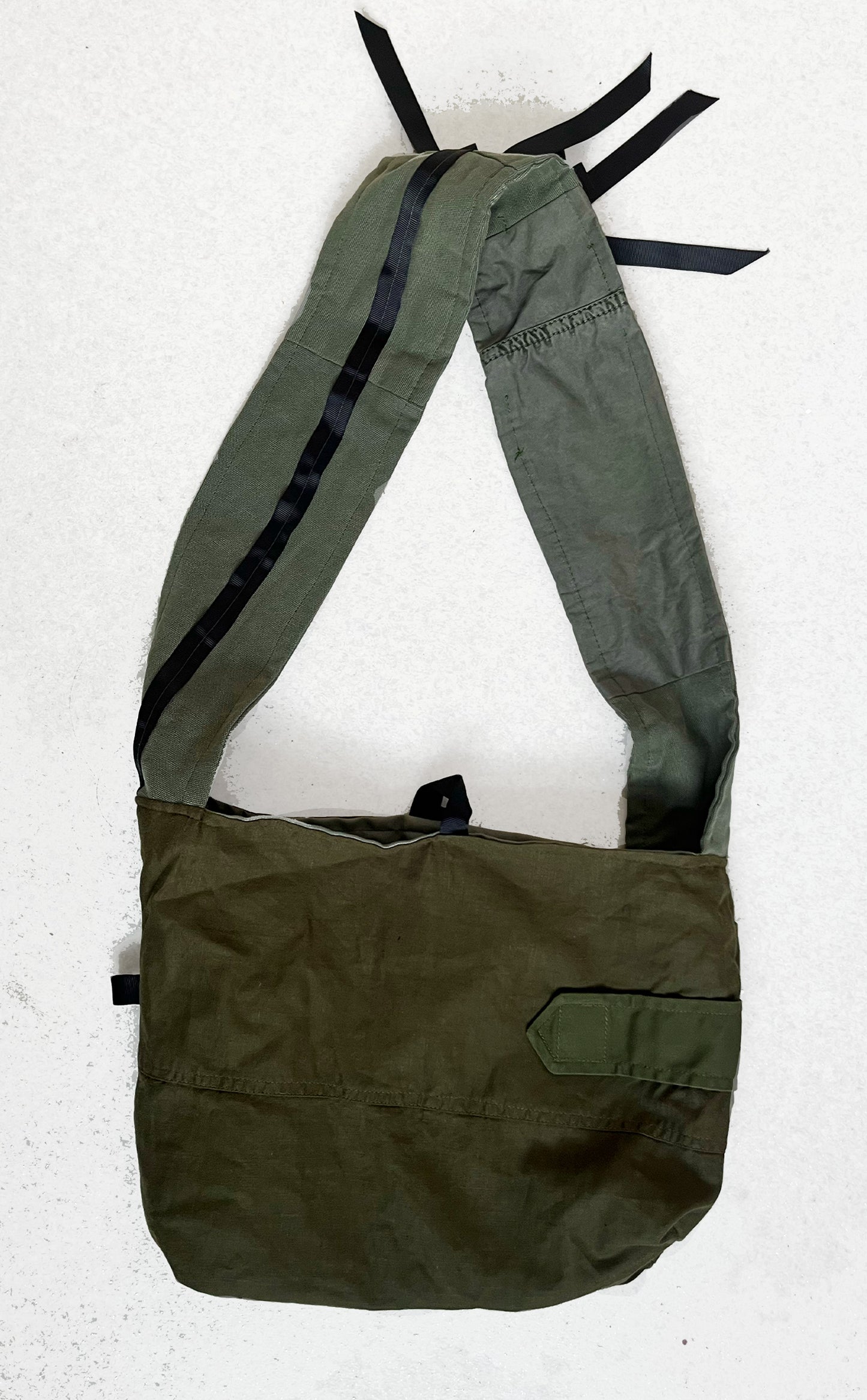 ARMY SURPLUS QUILTED BAG