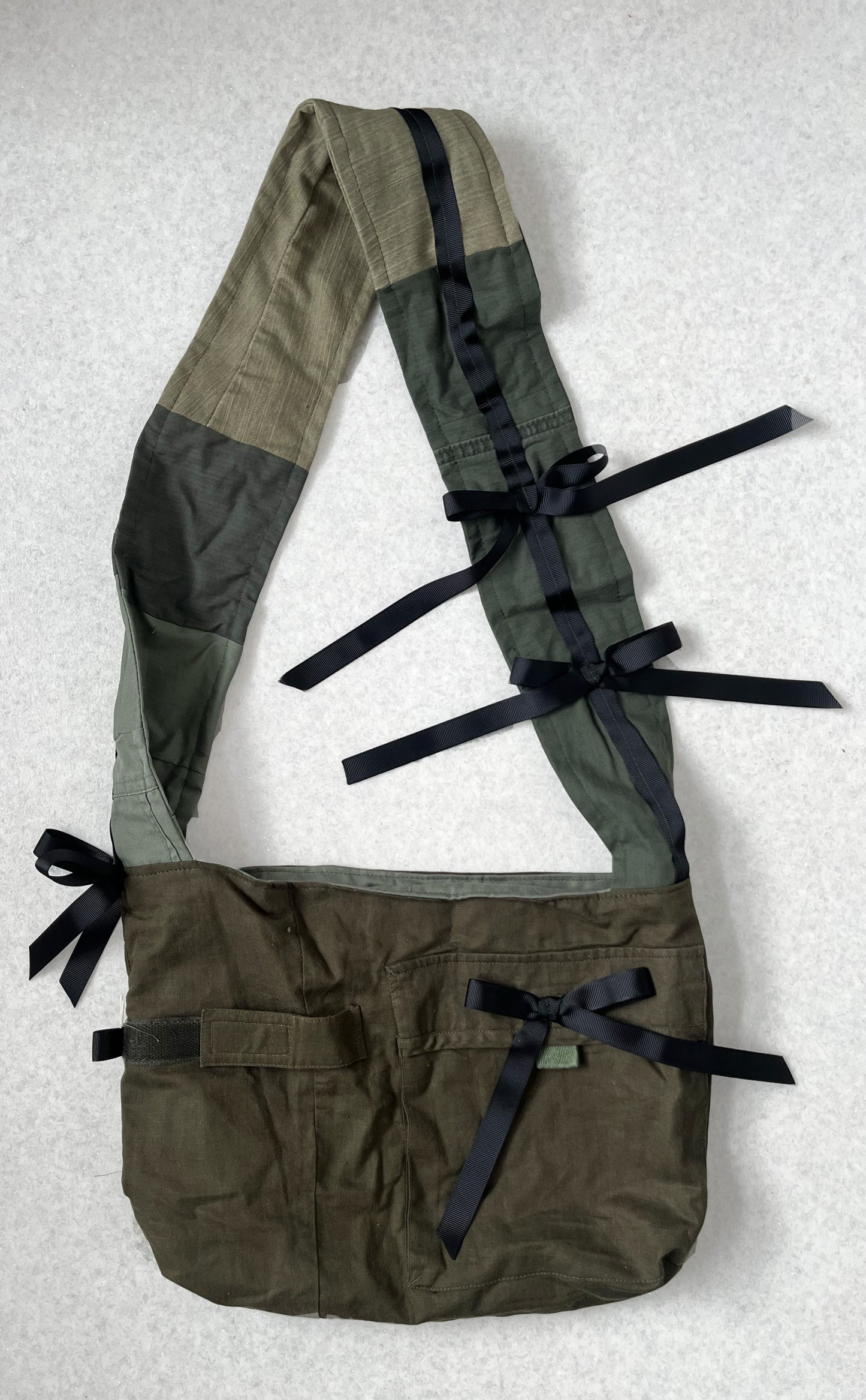 ARMY SURPLUS CROSS-BODY BAG